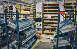 Photograph – Shelf-to-Person robotic warehouse for a leading distributor of electrical installation materials (6/21)