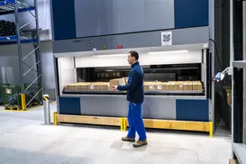 Photograph – Compact Lift in the new warehouse of the Czech manufacturer of waste systems, Plast Brno (7/20)