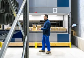 Photograph – Compact Lift in the new warehouse of the Czech manufacturer of waste systems, Plast Brno (8/20)