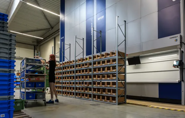 Fotografie – Automatizace ve skladu Grizly se zakladači Compact Lift (18/21)